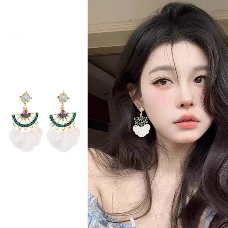 Bông tai tua rua vỏ phong cách khu nghỉ mát mùa hè phụ kiện bên bờ biển thời trang và ngọt ngào dành cho nữ