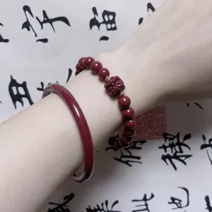2025 Mới Phong Cách Trung Quốc Hợp Thời Trang Đầu Sư Tử Vòng Tay Nam Nữ Phong Cách Benming Năm Cao Giả Cinnabar Vòng Tay Quà Tặng