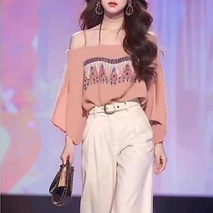 Áo sơ mi phẳng kiểu Pháp 2026 Cao cấp Phong cách mới mùa hè Quần ống rộng Bộ đồ sang trọng thời trang giảm tuổi ()