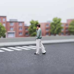 Tư thế thận trọng Bức tượng nhỏ được vẽ bằng tay xoăn