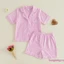 Bộ Đồ Ngủ Bé Gái Tập Đi In Sọc Mùa Hè Ve Áo Tay Ngắn Nút Xuống Áo + Quần Short Bộ Đồ Ngủ