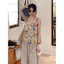 Mùa Hè 2026 Phong Cách Mới Hàn Quốc Retro Hoa Sling Áo Sơ Mi Nhỏ Nữ Phong Cách Kỳ Nghỉ Ngọt Ngào Dễ Thương Top