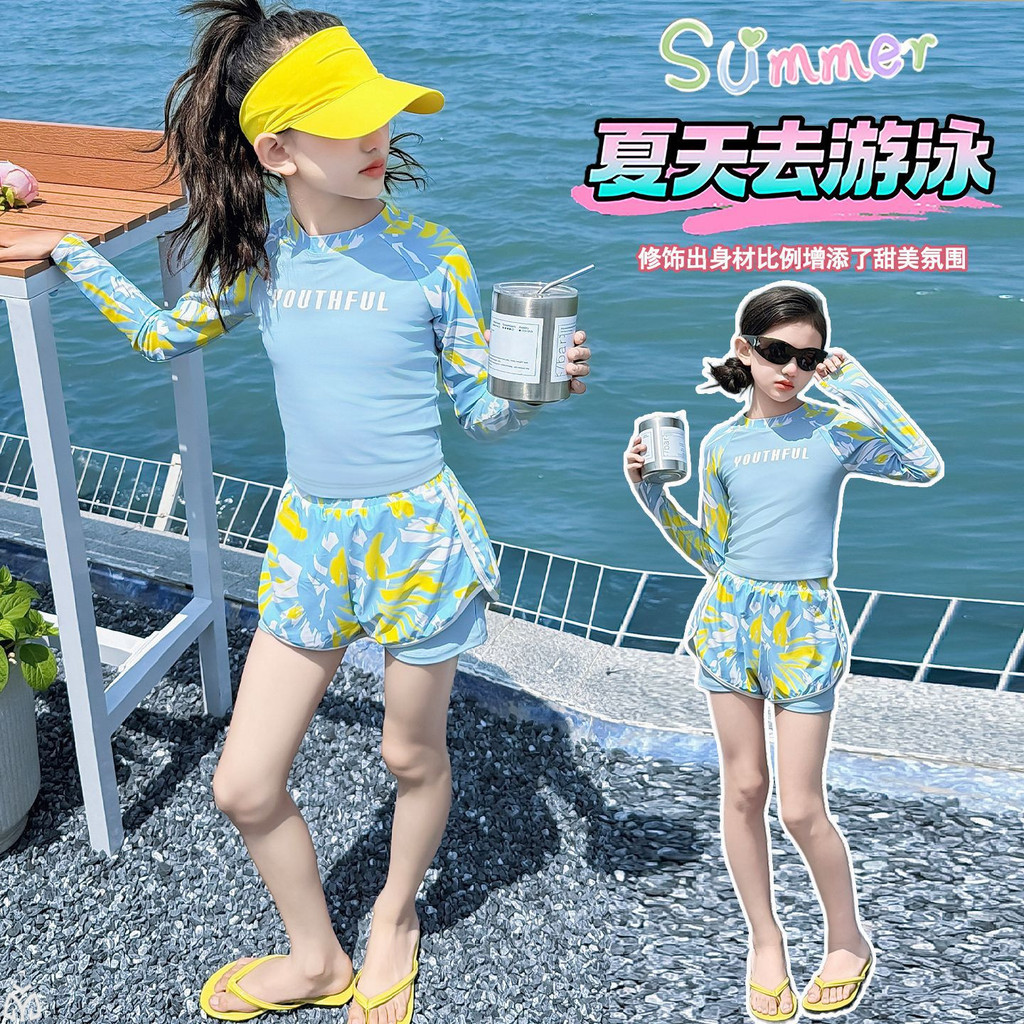 Bé Gái Mùa Hè Chia Hoa Đồ Bơi 2026 Trẻ Em Phong Cách Mới Dài Tay In Chữ Top + Quần Short Đồ Bơi