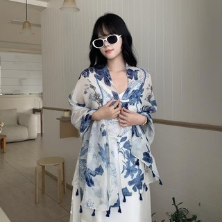 Còn hàng, khăn quàng cổ nữ, khăn quàng cổ, khăn choàng, trang phục du lịch, phụ kiện sành điệu, khăn đi biển, áo khoác ngoài