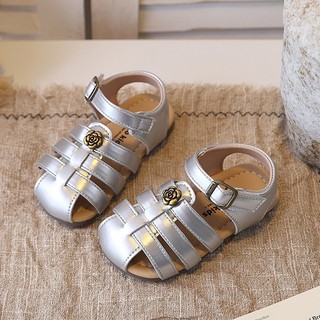 Bé Gái Tập Đi Da Hoa Lồng Sandal 2026 Mùa Hè Mới Trẻ Em Chân Trần Giày Đi Biển Chống Trơn Trượt Đơn Giản Công Chúa Tiệc Cưới Hàng Ngày Mặc