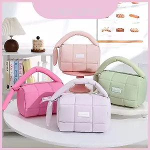 Túi đựng đồ trang điểm và vệ sinh bằng Nylon dung tích lớn có túi thêu cho bé gái