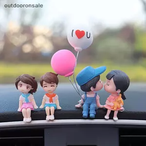 Cặp đôi hoạt hình Trang trí ô tô búp bê có thể di chuyển, Đồ trang trí bóng bay búp bê hôn đôi FSI