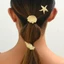 Kẹp tóc kim loại theo chủ đề đại dương vàng mới với thiết kế vỏ sò và ốc xà cừ sao biển — Phụ kiện tóc tiệc bãi biển