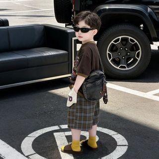 Bộ đồ bé trai phong cách Mỹ mùa hè - Áo thun cổ tròn tay ngắn phối quần short caro thời trang