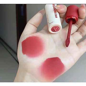 Son Bùn nắp đỏ 05 Đỏ Hồng Đất, Son Kem Bùn Nắp Đỏ, Nhung Mờ Mịn Môi