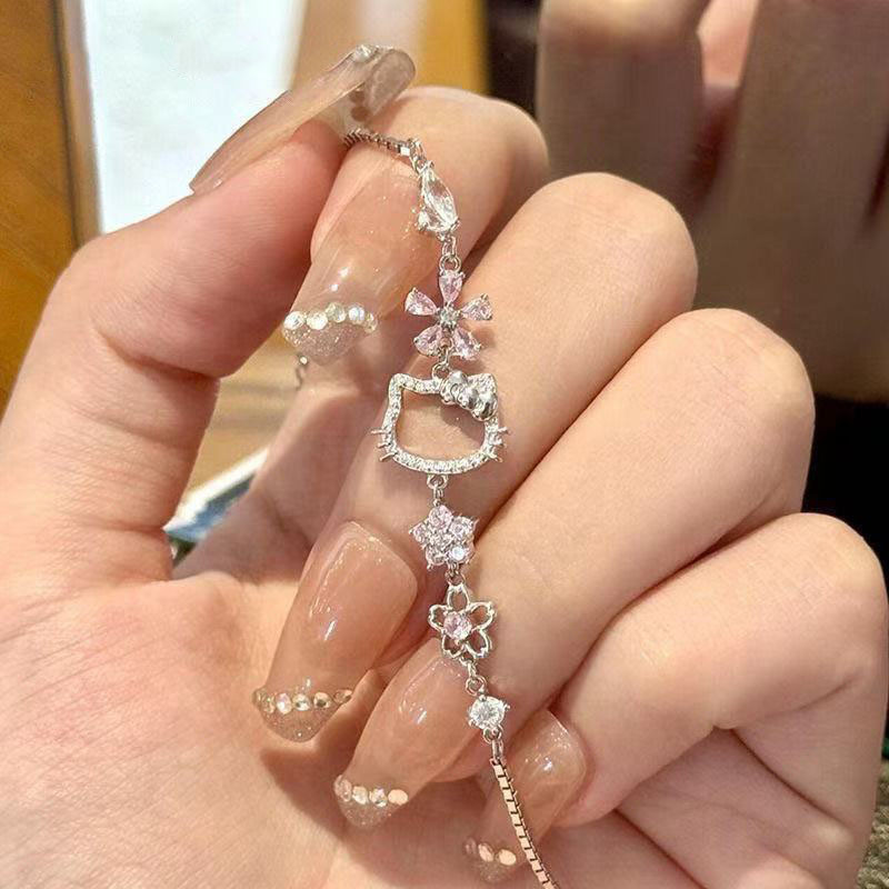Vòng tay zircon sáng bóng, thiết kế thời thượng theo phong cách mèo
