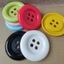 Mới 3 / 5 Chiếc Nhựa Lớn 4 Lỗ Nút 5cm 50mm Lớn Tròn May Áo Thủ Công DIY Nút Trang Trí Nhiều Màu Có Sẵn