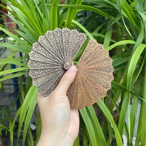 Gỗ đàn hương xanh 7,5cm Mặt dây chuyền quạt gấp bằng gỗ nguyên khối Đồ trang trí thủ công cổ điển