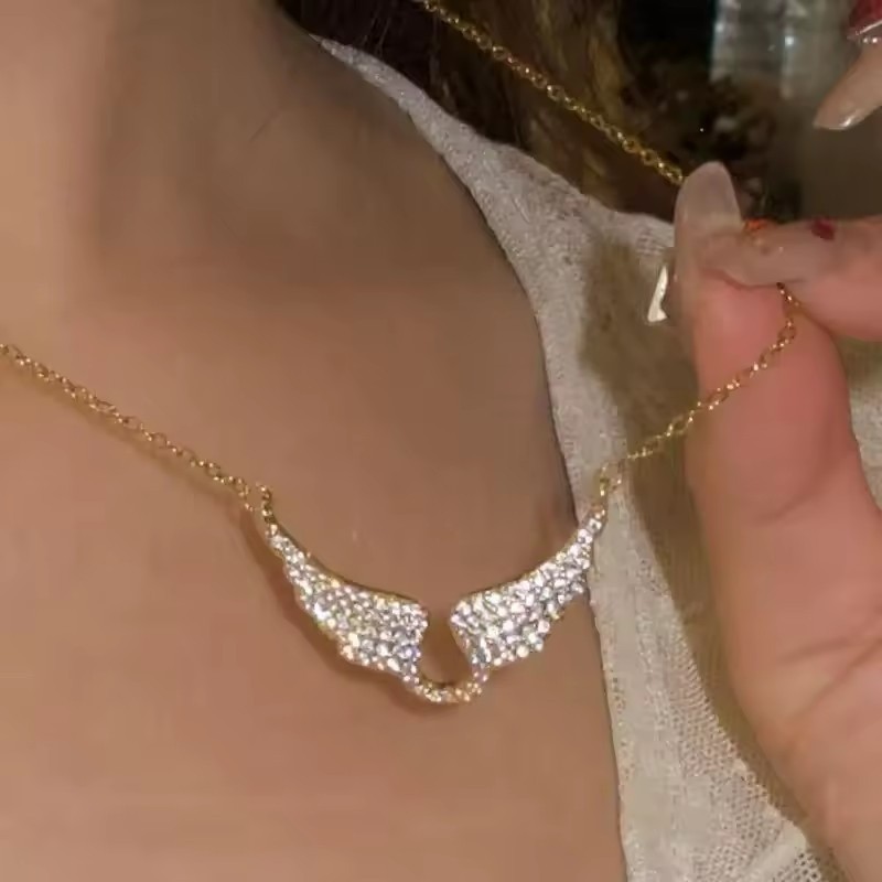 [GUUDUU] Dây chuyền có thể điều chỉnh bằng kim cương sáng bóng - Vòng cổ mặt dây chuyền đôi cánh thiên thần - dành cho nữ Váy dự tiệc - Quà tặng trang sức - Thời trang, thanh lịch, tinh tế / miễn phí