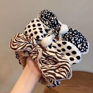 Da Báo In Mặt Rửa Tóc Nữ Rửa Mặt Trang Điểm Chống Trơn Trượt Tóc Checkerboard Chấm Bi Tóc Mũ Đội Đầu Phụ Kiện Tóc 4LAX