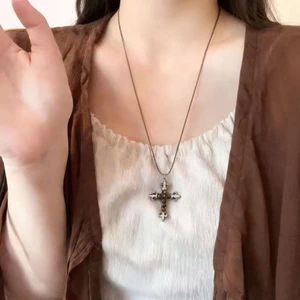 Merad Cross Mặt Dây Chuyền Vòng Cổ Nữ Nhẹ Sang Trọng Retro Có Thể Điều Chỉnh Dây Chuyền Áo Len Niche Thiết Kế Phù Hợp Với Xương Đòn Dây Chuyền