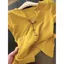 Áo thun ngắn tay cổ chữ V màu vàng gừng Dopamine Hot Girl Wear Sweet Small Top