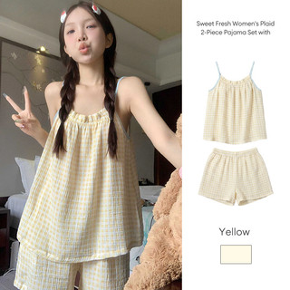 Bộ đồ ngủ hai mảnh kẻ caro Sweet Fresh dành cho nữ, gồm quần short và áo tank top có đệm mút tích hợp.