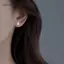 Bông tai cỏ bốn lá AqToCna, kiểu dáng nhỏ nhắn thanh lịch, hoa thời trang, phong cách trẻ trung