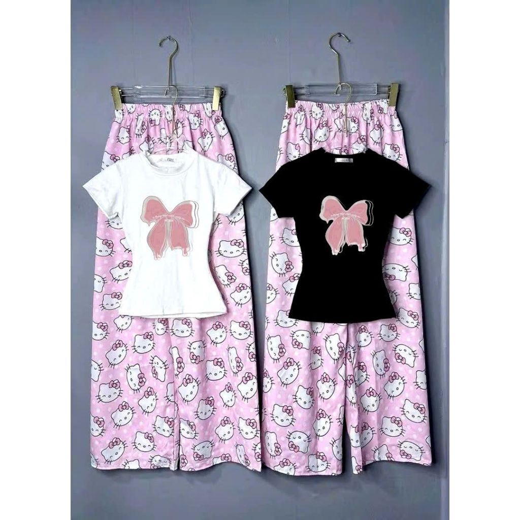 Bộ quần dài kity màu hồng +phối áo CROPTOP hình nơ kolila xinh xắn-thoitrangthubio