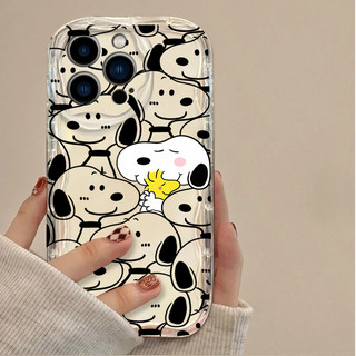 Ốp điện thoại hoạt hình Snoopy dễ thương cho Samsung Galaxy A57 A17 A15 A16 A27 A37 A07 A26 A56 A36 A55 A54 Vỏ điện thoại di động trong suốt Kem TPU gợn sóng Edge Camera Bảo vệ mềm chống sốc