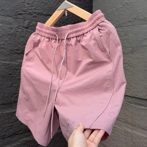Quần short thể thao nam chất lượng cao VN, co giãn bốn chiều, siêu nhẹ, thoáng khí, khô nhanh, được trang bị túi có dây kéo-Thích hợp để đi chơi / tập thể dục / chạy bộ quần nóng bỏng dành cho nam.