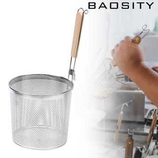 Giỏ đựng thức ăn bằng lưới thép không gỉ có tay cầm bằng gỗ để thoát nước nấu sôi trong nhà bếp