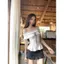 Áo sơ mi một vai khâu viền trắng đen kiểu Pháp mùa hè Thiết kế cổ điển Sense Fungus Edge Slim-fit Slimer Look Lace-Up Top