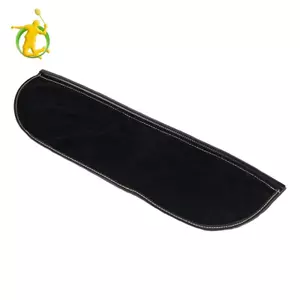 Yếm bọc có bảo vệ cổ để lắp đặt dễ dàng và tính năng có thể tháo rời cho nhiều loại mũ trùm đầu