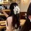 < YEI > Kẹp móng vuốt tóc Acrylic hoa cho kỳ nghỉ thanh lịch Bãi biển màu trơn trông mới