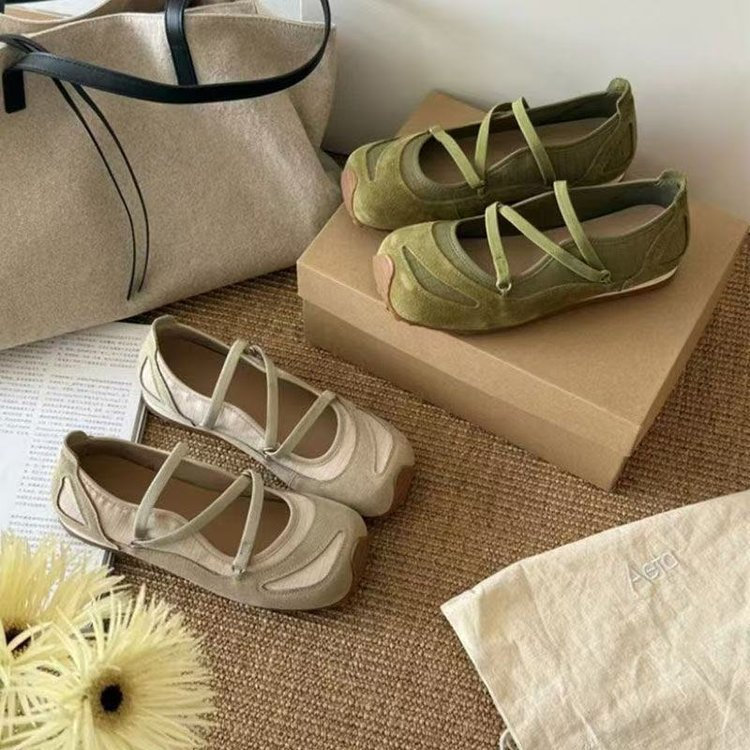 Mùa Hè Phong Cách Mới Mũi Tròn Da Lộn Giày Đế Bằng PU Nữ Chống Trơn Trượt Chống Mài Mòn Flat Nông Miệng Giày Sandal Ngoài Trời Thông Thường Nhà Máy