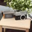 MỚI 1 Máy Ảnh Mini Mô Hình Nhà Búp Bê Thu Nhỏ Retro Camera Mô Hình Trang Trí Đồ Chơi Có Thể Tỏa Sáng SKY