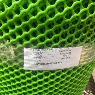 Lưới mắt cáo cao 60cm dài 10m xanh đen ( hàng loại A) hàng đẹp. Độ dày có loại 3li và 4li ô lưới 1cm đến 2cm lưới
