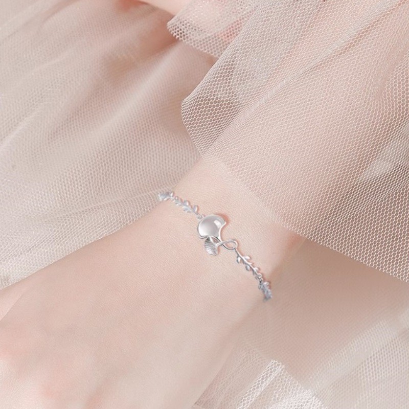 Vòng tay thông thường bằng tre bạc hình trái tim