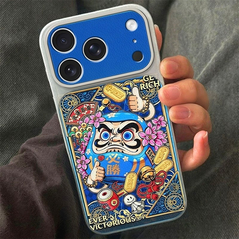 Ốp lưng da giả Daruma tài lộc, chống va đập được giới trẻ yêu thích Bảo Vệ Camera Cấp iPhone 17/16/15/14/13/12/11/X/XS M