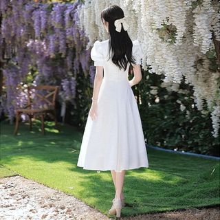 Sườn Xám Cách Tân Dáng Xòe Tay Bồng - Đầm Trắng Tiểu Thư Tôn Dáng