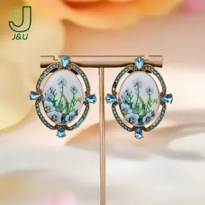 Bông tai đinh tán vẽ hoa cổ điển Ánh sáng tòa án cổ điển Bông tai tuổi sang trọng Nghệ thuật đính kim cương Quà tặng trang sức ngọt ngào