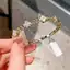 Tinh Tế Thanh Lịch ~ 2026 Phong Cách Mới Zircon Hoa Rỗng Vòng Tay Cao Cấp Niche Ánh Sáng Sang Trọng Vòng Tay Phù Hợp Với Tất Cả Trận Đấu 2026-6-8