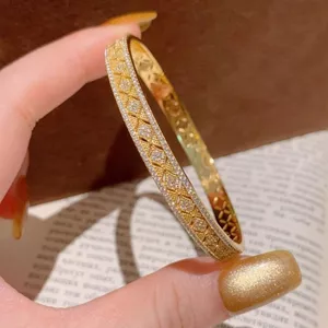 Xiaohongshu Cùng Phong Cách Phương Pháp Cổ Đại Vòng Tay Cửa Sổ Hoa Phù Hợp Với Ánh Sáng Sang Trọng Cao Cấp Thiết Kế Niche Full Kim Cương Zircon Vòng Tay Tinh Tế 2026-6-8