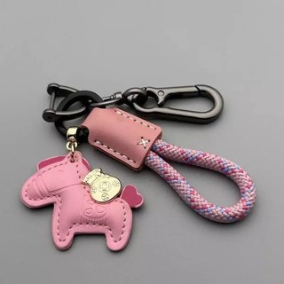 Móc khóa ô tô sáng tạo hình hoạt hình, dây đan thủ công bằng da, tinh xảo và dễ thương – phụ kiện treo cặp sách