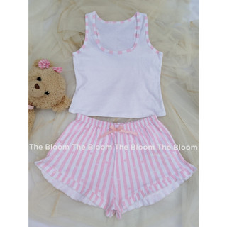 Set Ngủ Tiểu Thư Áo Ba Lỗ Trắng Phối Viền Kèm Quần Short Đính Nơ Viền Bèo Sọc Trắng Hồng | BD015