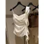 Thiết kế cao cấp kiểu Pháp Xù khâu cổ xoay xếp li Slim Camisole mùa hè 2026 Áo phong cách mới