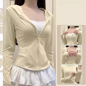 Người đàn ông nhỏ 2026 Phong cách mới Dopamine Ice Silk Quần áo chống nắng nữ mặc bên ngoài Slim-fit Slimmer Look Hooded Sunscreen Quần áo nữ