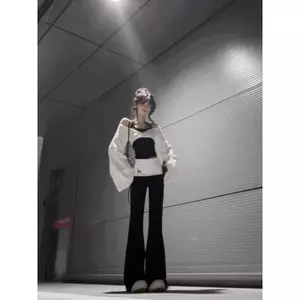 Phù Hợp Với Nữ Mùa Xuân 2026 Phong Cách Mới Phong Cách Hàn Quốc Hot Girl Thiết Kế Cảm Giác Giả Hai Mảnh Trên Eo Cao Quần Ống Rộng Bộ Đồ Hai Mảnh