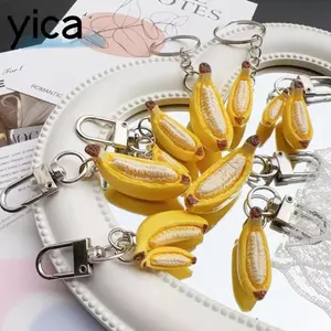 Móc khóa chuối bóc vỏ một nửa YICA, Chất liệu nhựa Móc khóa mô phỏng kích thước nhỏ, Móc khóa trái cây thực tế ba chiều dễ thương ngộ nghĩnh cho mặt dây chuyền chìa khóa ô tô