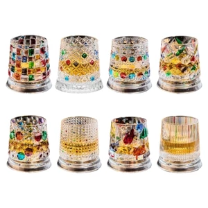 Sẽ Vẽ Tay Xoay Whisky Kính Với Đế Xoay 360 Độ Và Carbites Cắt Ngôi Sao Thiết Kế Cho Bourbons Coc