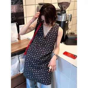 Đầm ren hoa không tay cổ chữ V phiên bản Hàn Quốc mỏng hơn trông nhiều lớp thời trang phù hợp