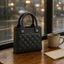 Quilted Tote Túi xách Cutout Tính năng unfastenTop Tote Túi xách Phụ kiện thời trang Tấm bên gia cố Tay cầm tròn