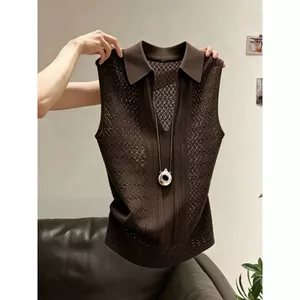 Size Lớn MM Cao Cấp Màu Cà Phê POLO Cổ Áo Vest Dệt Kim Không Tay Nữ Mùa Hè Phong Cách Mới Niche Phù Hợp Với Áo