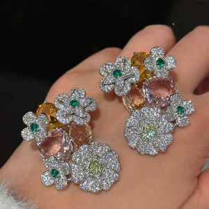 Bông tai hoa sang trọng nhẹ nhàng Zircon dài thanh lịch phong cách mới